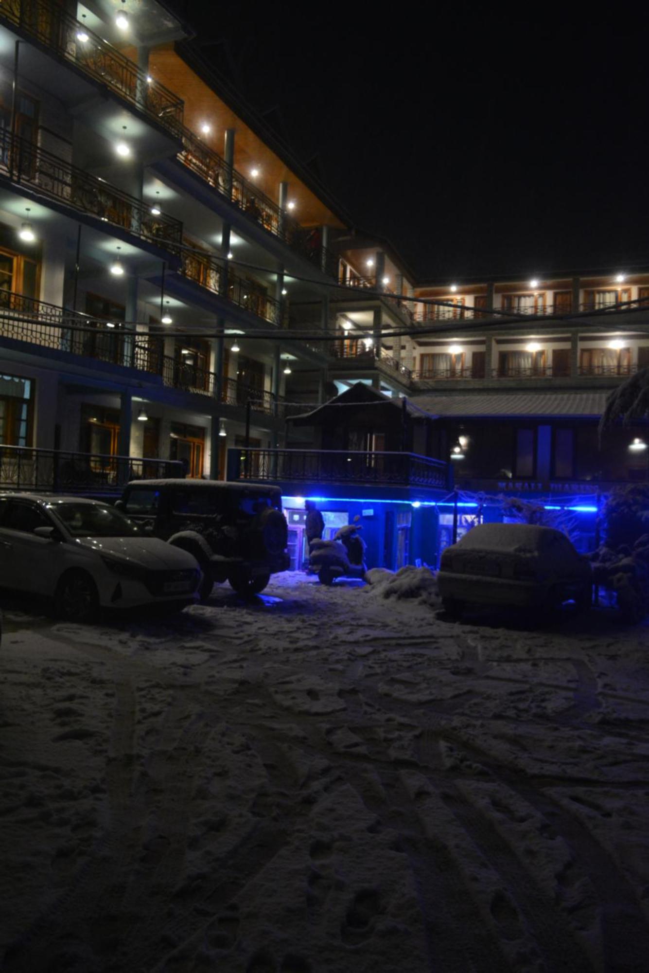 The Neelgiris Hotel Manali  Exterior photo