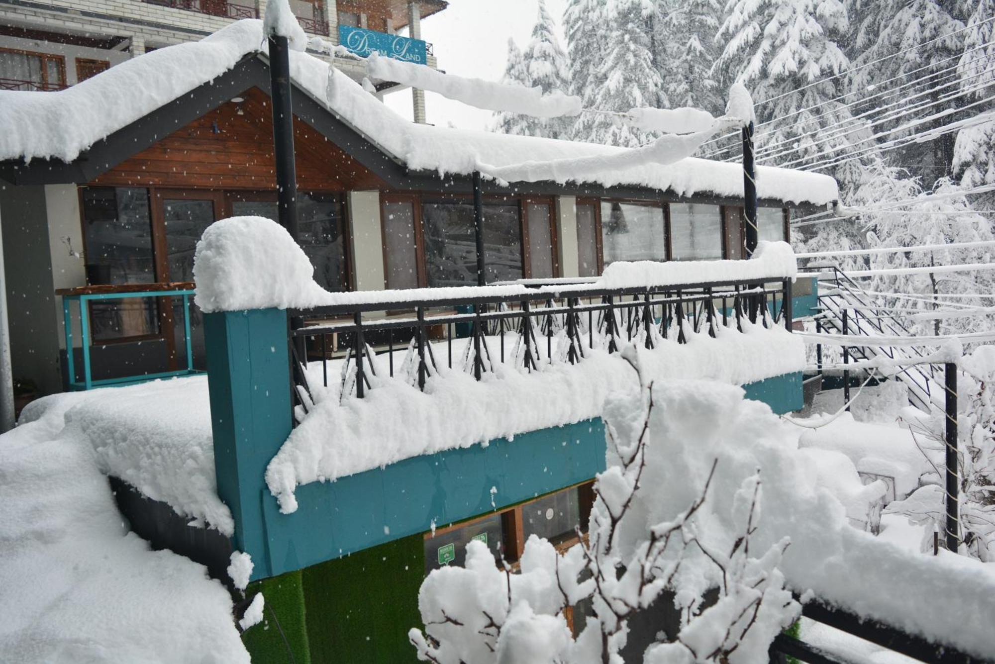 The Neelgiris Hotel Manali  Exterior photo