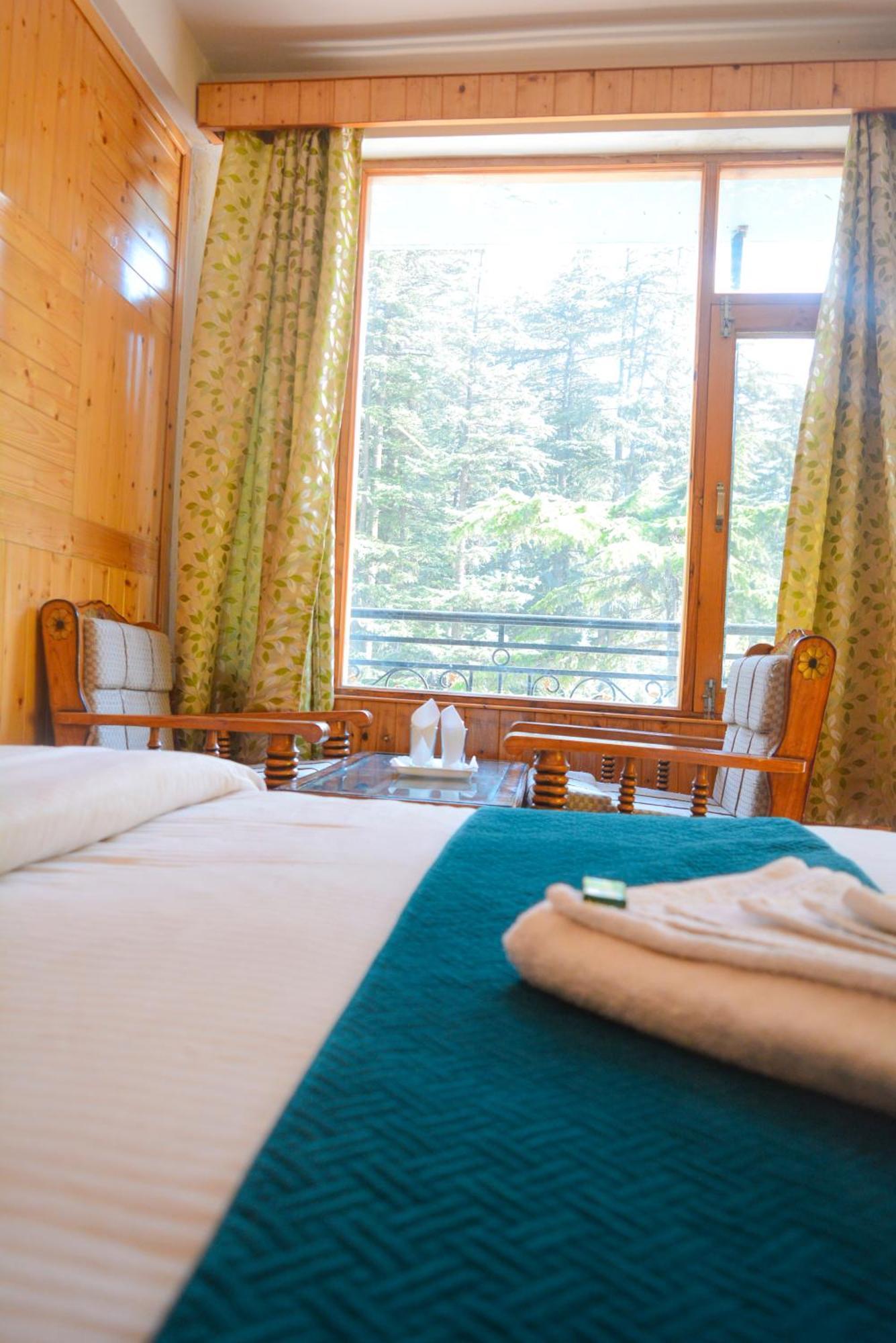 The Neelgiris Hotel Manali  Exterior photo
