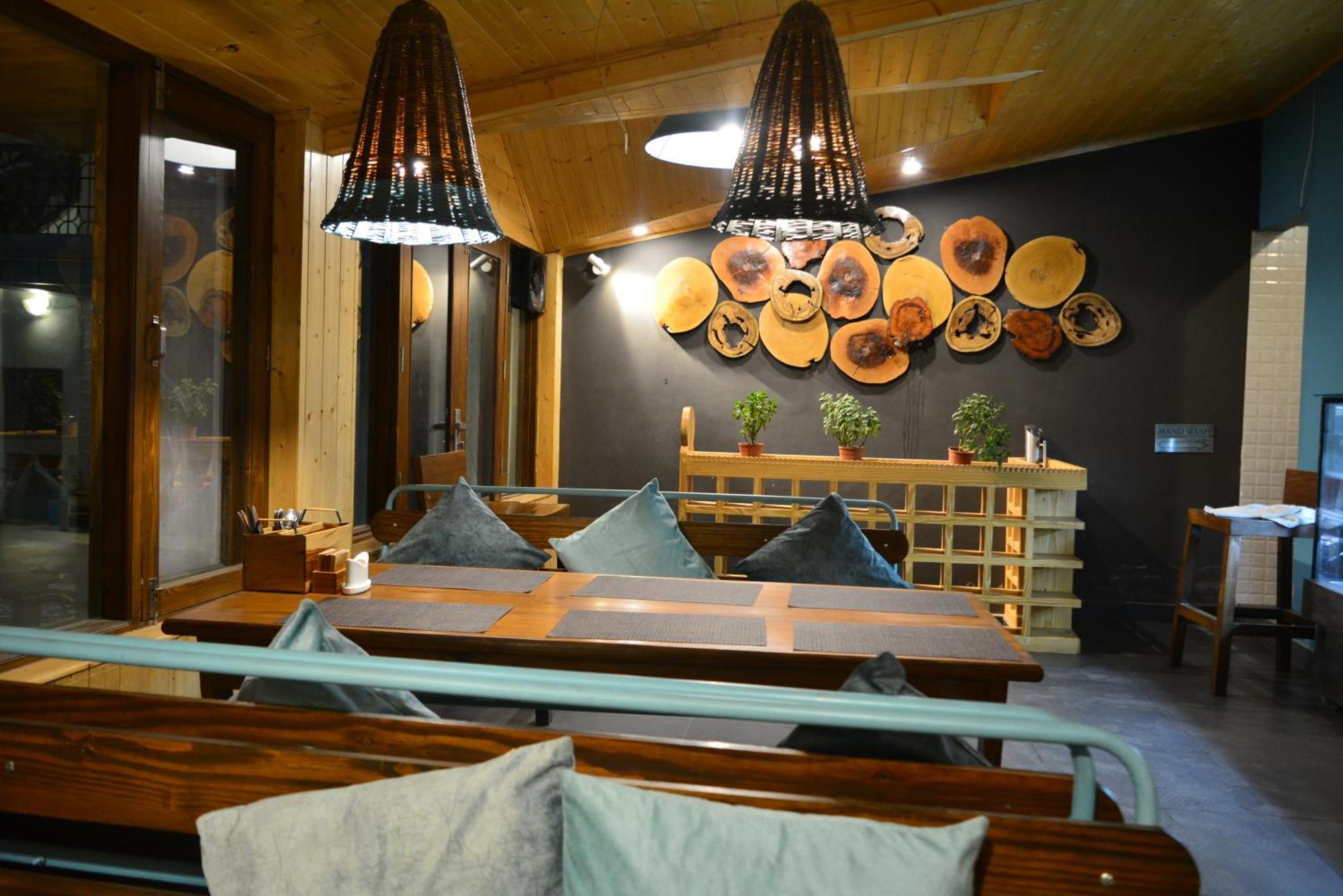 The Neelgiris Hotel Manali  Exterior photo